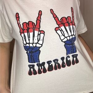 “AMERICA” cropped shirt